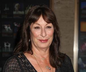 Anjelica Huston