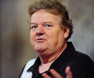 Robbie Coltrane